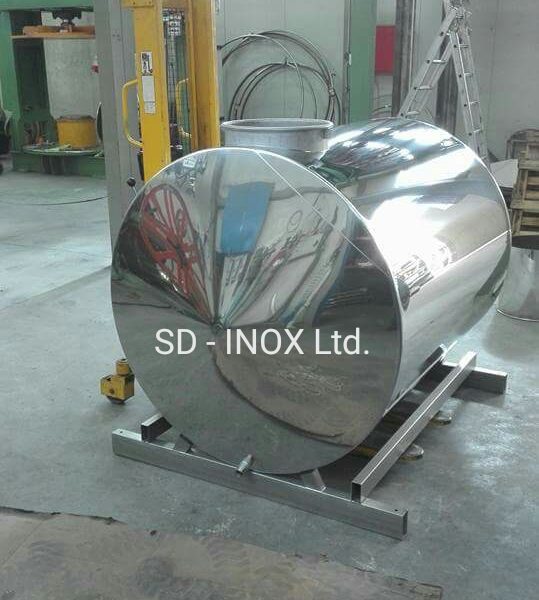 Tank Inox Horizontal Tank Inox - Stainless steel horizontal tank (closed top) 2000 litres ...